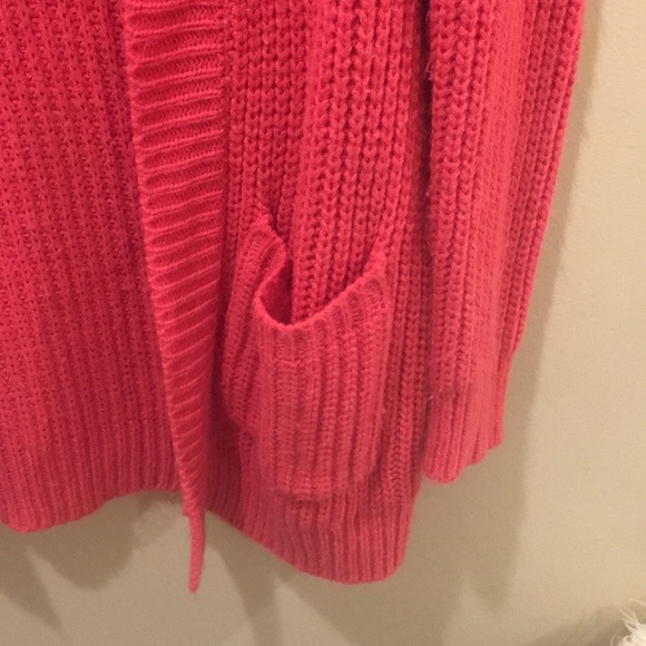 Cardigans - Picture 6 of 6